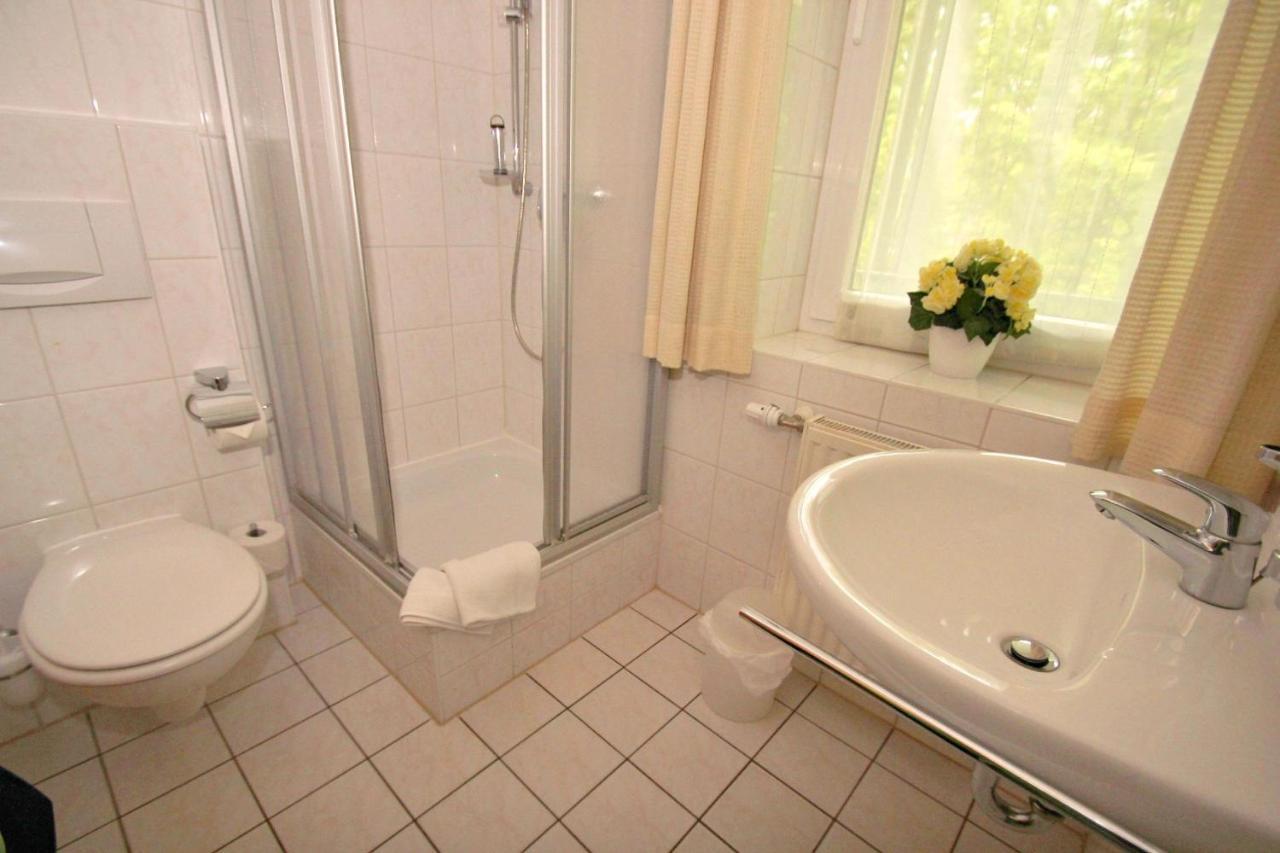 Strandnah, Balkon, Ahoi Erlebnisbad In Sellin Gratis - Strandresidenz Brandenburg Fewo 08 Goehren  Exteriör bild